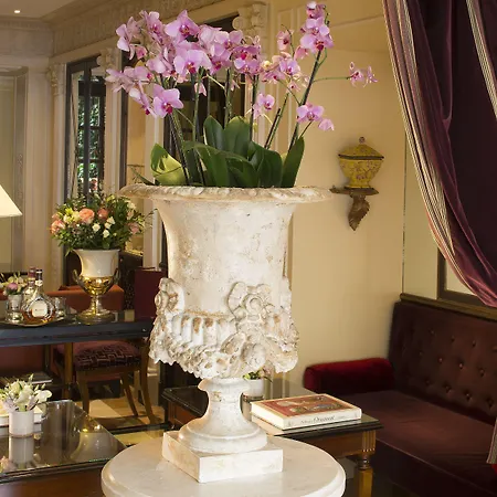 Hotell Des Grands Hommes