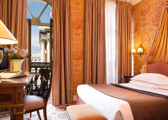 Des Grands Hommes فندق باريس