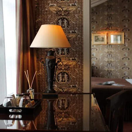 Des Grands Hommes Hotel