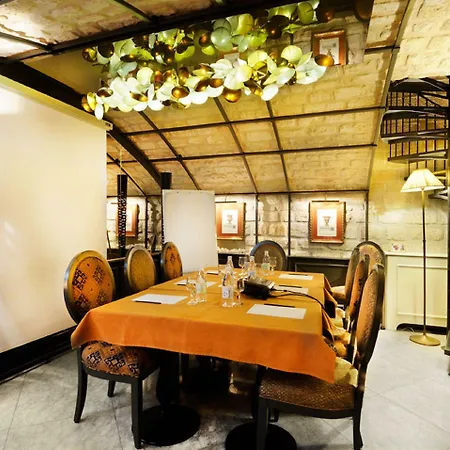 Hotell Des Grands Hommes Paris