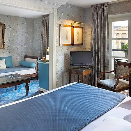 Hotel Des Grands Hommes 3*