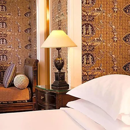 Hotel Des Grands Hommes