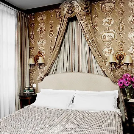 Hotel Des Grands Hommes 3*