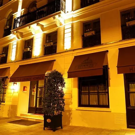 Hotel Des Grands Hommes Paris
