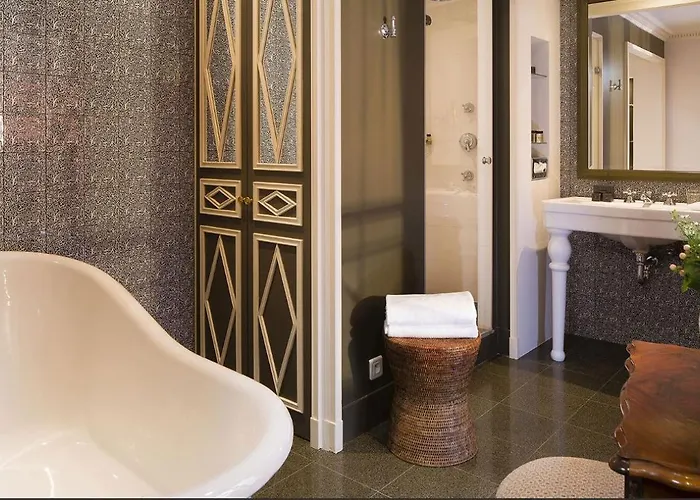 מלון Des Grands Hommes