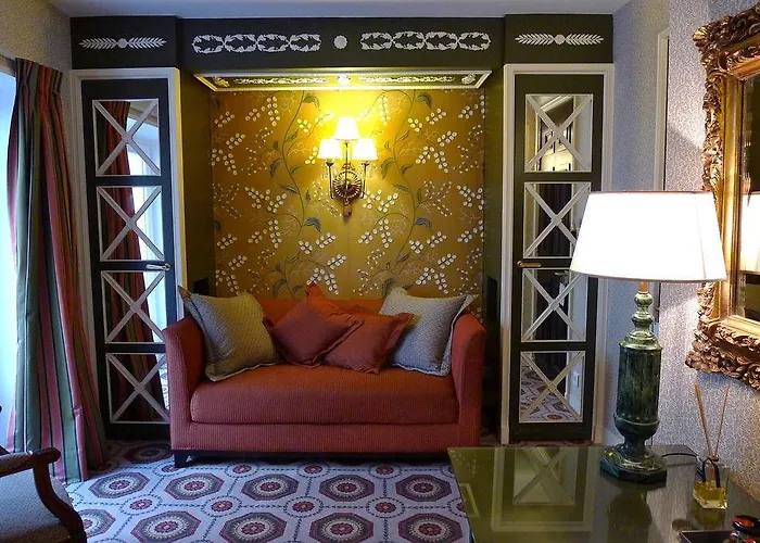 מלון Des Grands Hommes פריז