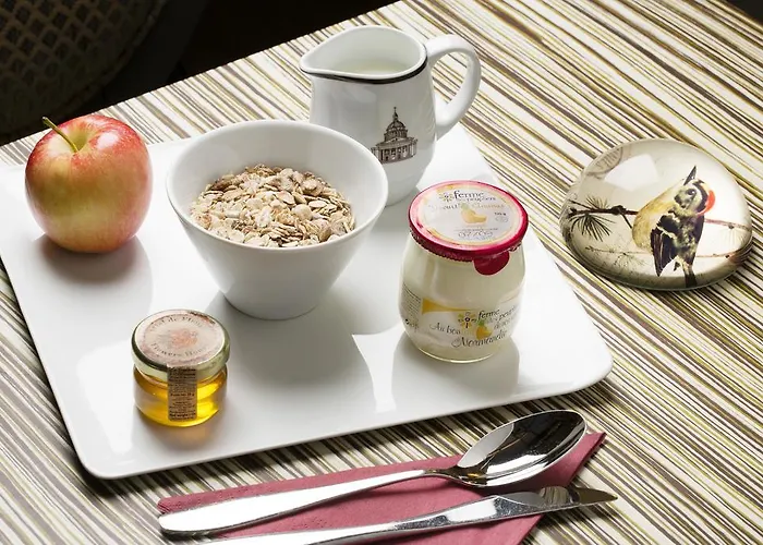 מלון Des Grands Hommes