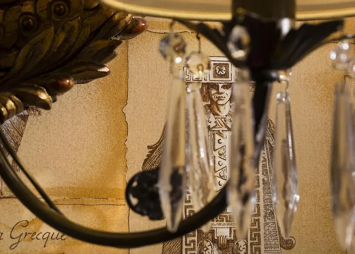 Des Grands Hommes 3*