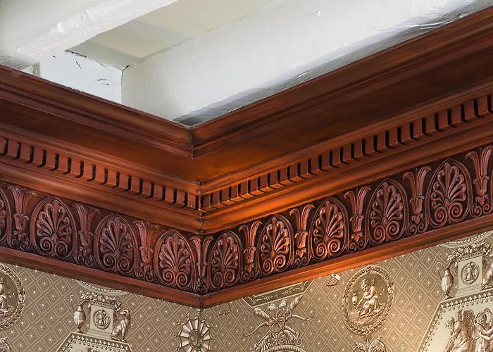 Des Grands Hommes פריז