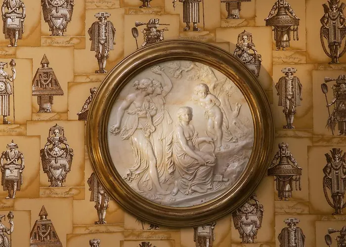 Des Grands Hommes מלון 3*