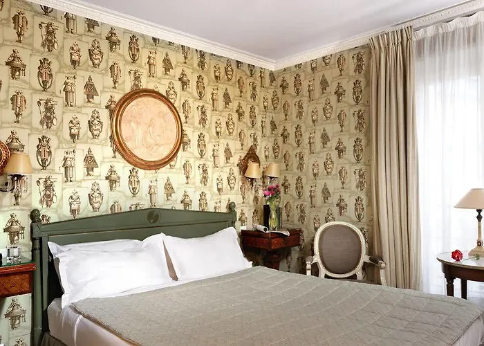 Des Grands Hommes 3* פריז