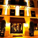 Hotel Des Grands Hommes 3*