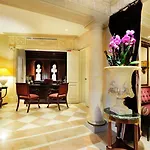 Hotel Des Grands Hommes Parijs