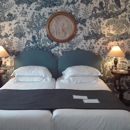 Des Grands Hommes Hotell 3*