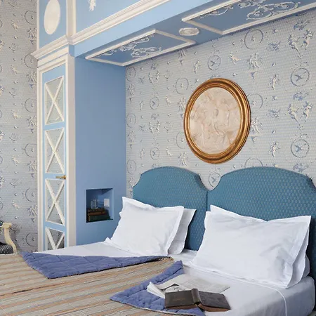 Hotel Des Grands Hommes Paris