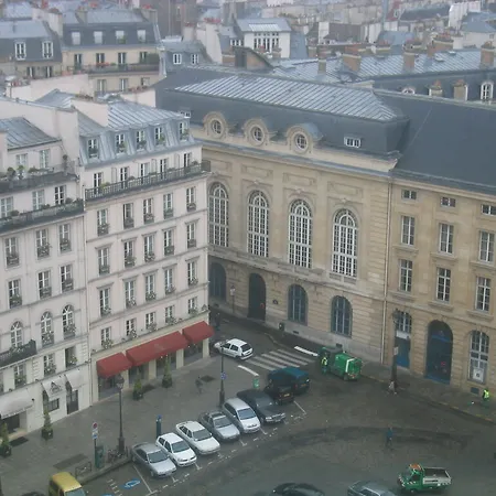 Hotell Des Grands Hommes